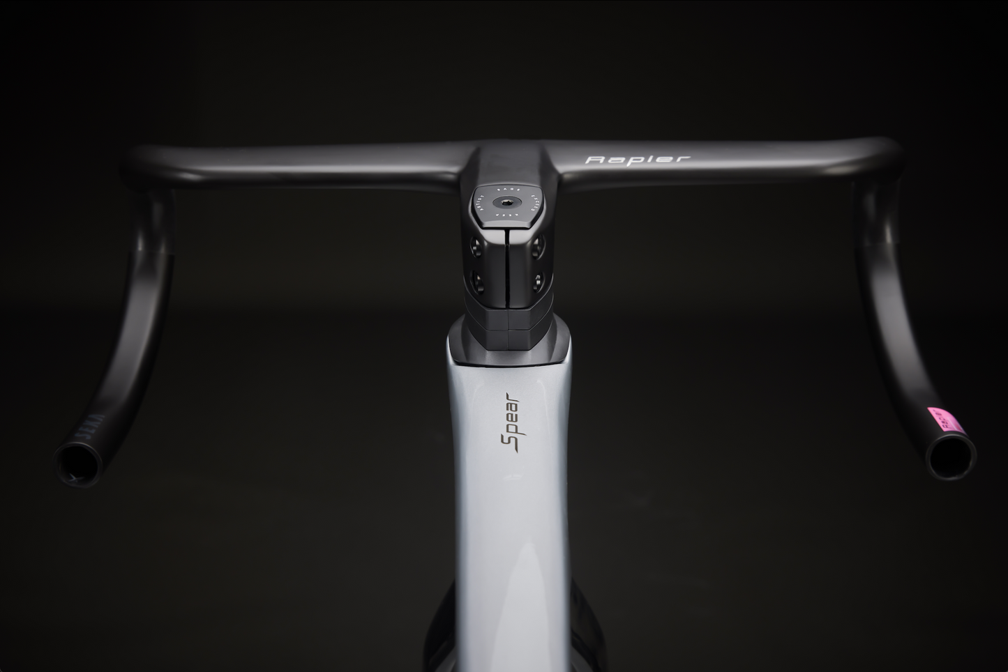 SEKA Spear Carbon Road Disc Frameset, Achromatic Sliver | 🔥 NEW ARRIVALS 🔥