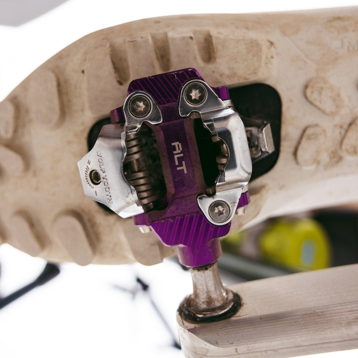 Wolf Tooth ALT pedal on an XC race bike